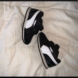 Puma Velcro Tennis Shoes